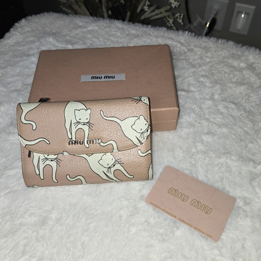EUC Miu Miu Printed Leather Compact Wallet